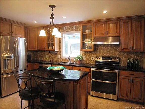 2nd image of 153 Belle Woods Dr