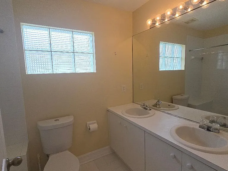 10351 NW 7th St — Photo 25
