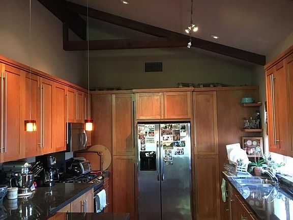 4th image of 209 N Ann St