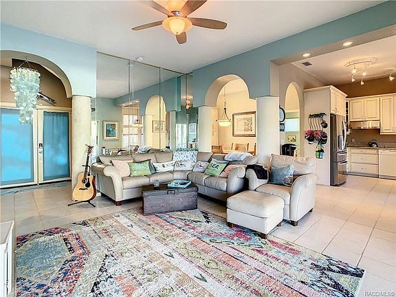 3rd image of 9179 W Harbor Isle Ct