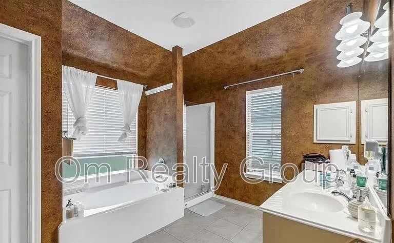 2507 Rustic Trail Ln — Photo 5