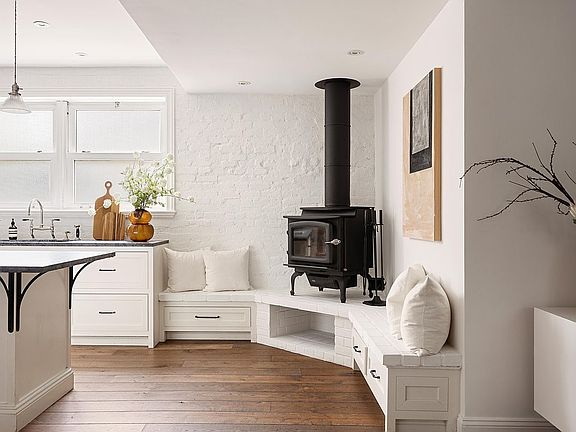 5th image of 50 Avenue A #2AB