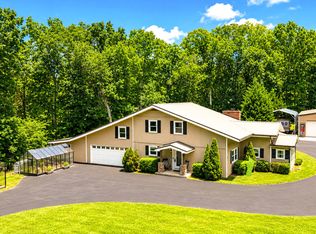 11 Edgewater Ct, Griffin, GA 30223