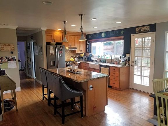 3rd image of 2476 Sunny Vista Dr