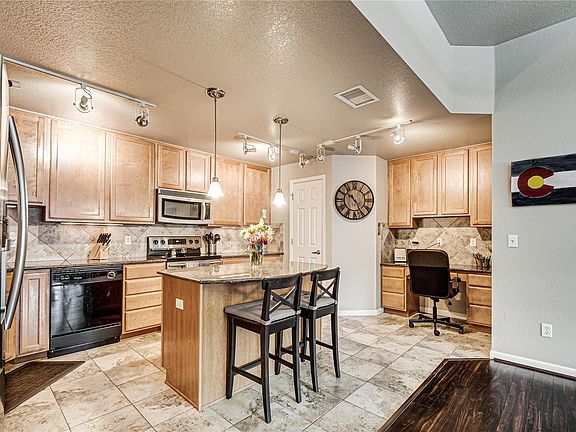 4th image of 9301 Las Ramblas Ct Unit F