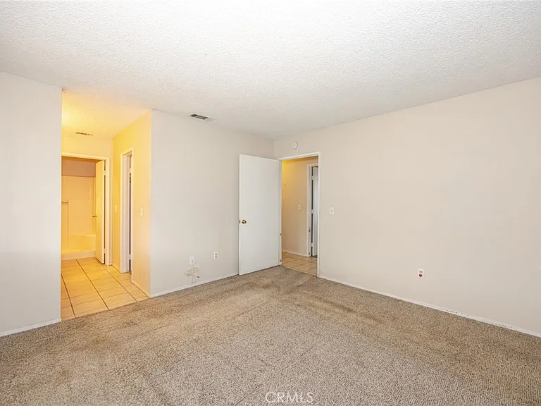 10415 Buckboard Cir — Photo 8