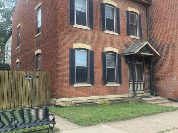 1627 Central Ave, Dubuque, IA 52001