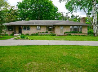 1151 Parnell Ave SE, Lowell, MI 49331