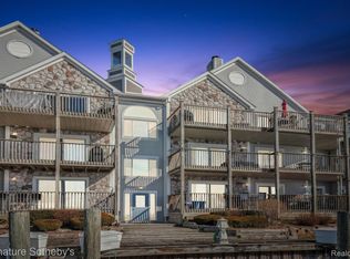 37522 Jefferson Ave APT 303, Harrison Township, MI 48045