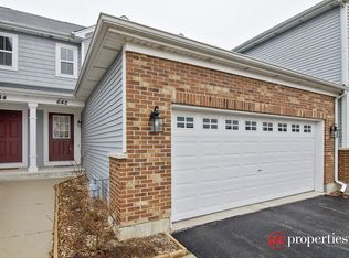 642 Grand Canyon Cir, Crystal Lake, IL 60014