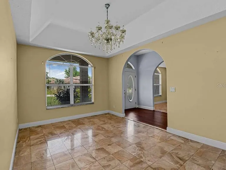 2396 Nightingale Ln — Photo 6