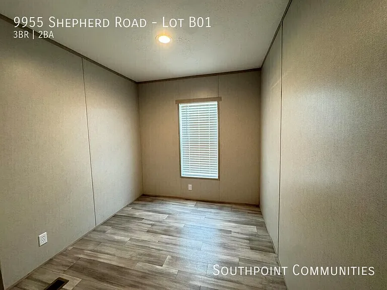 9955 Shepherd Rd #B01 — Photo 7
