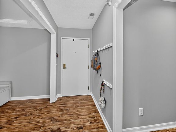 4th image of 4350 Regency Ridge Court