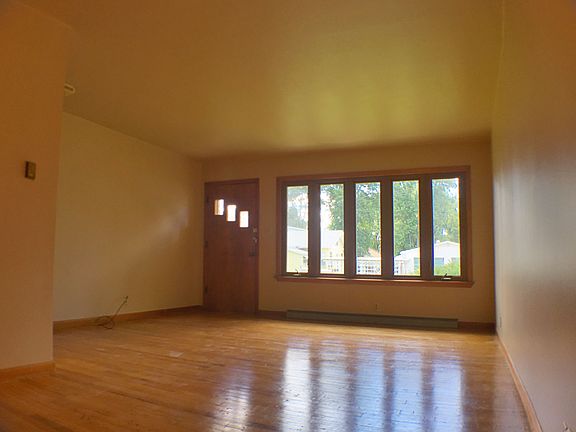 4th image of 407 Shumate Ave