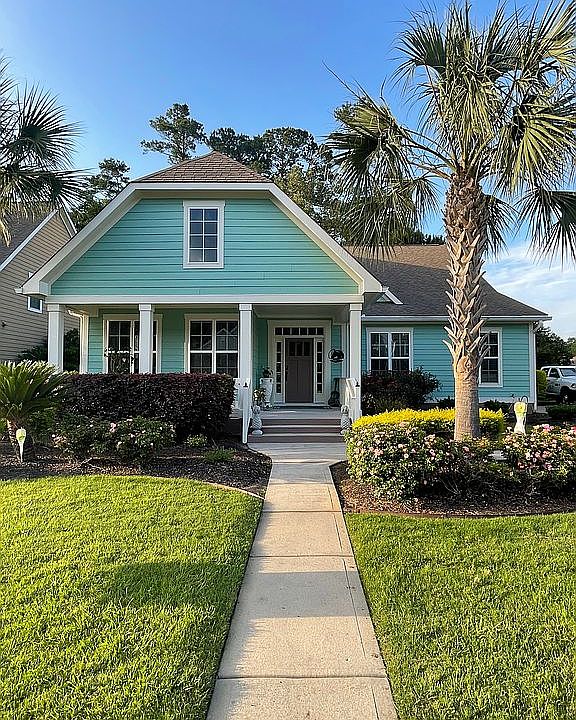 2nd image of 221 Silver Cypress Cir