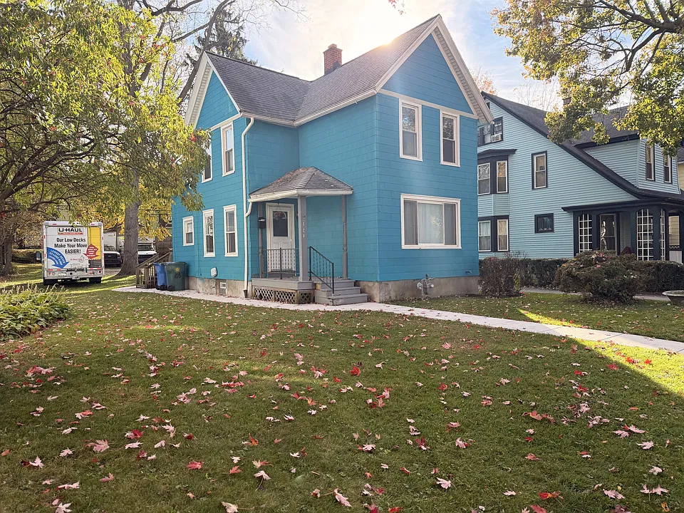 105 Brooks Ave