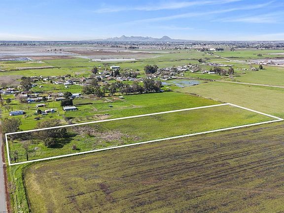 4th image of 3323 Erle Rd