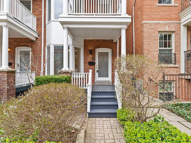 10 Gibson Ave — Photo 2
