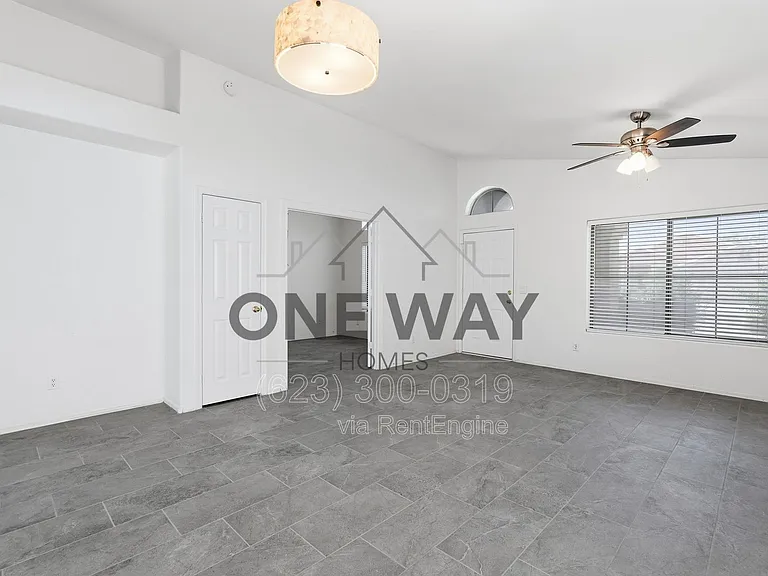 4622 E Summerhaven Dr — Photo 6