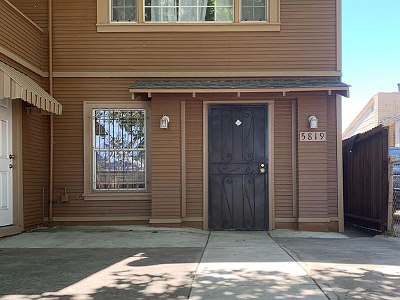 2nd image of 5819 Avenal Ave