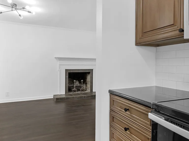601 Boyd Mill Ave #A6 — Photo 14