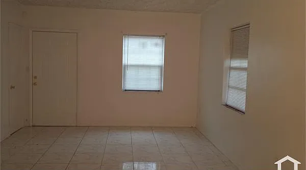 2851 NW 154th Ter — Photo 4