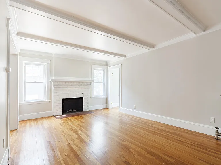 23 Channing Rd — Photo 4
