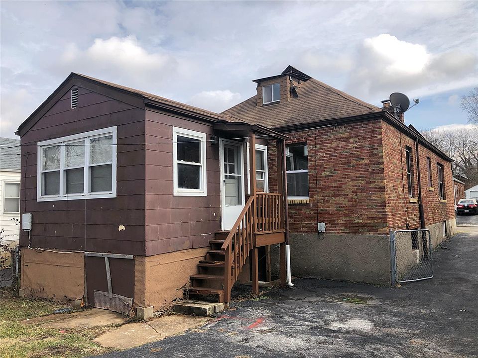 2nd image of 8733 Acacia Dr