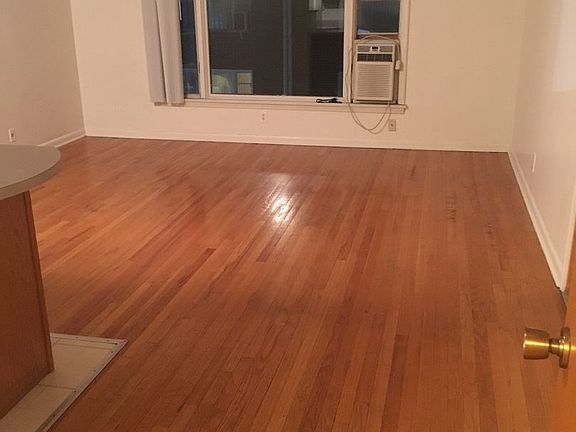 3rd image of 332 S 37th St APT 16
