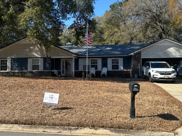 113 Oakland Dr, Enterprise, AL 36330