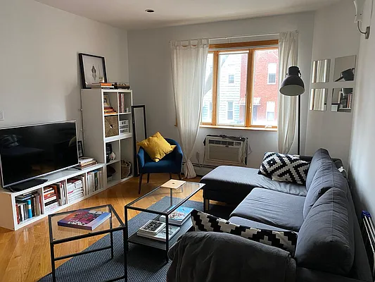 Rented by Dolores Buonocore, LREB | media 2