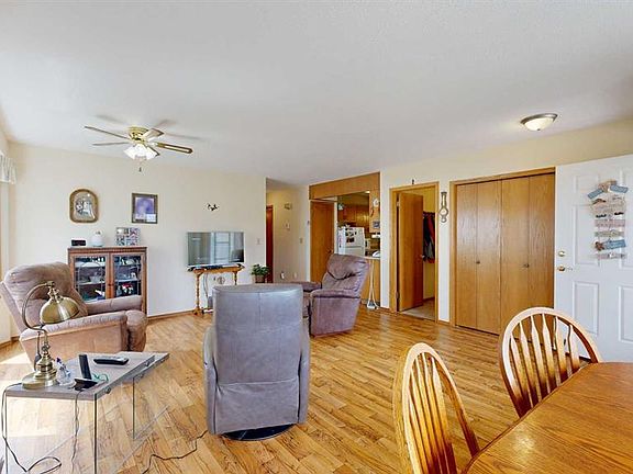 5th image of 3912 E 64th St