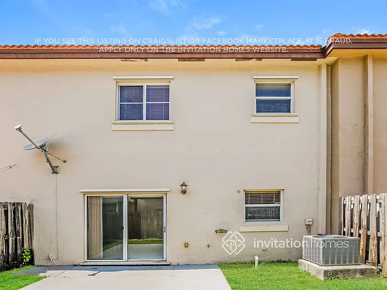 8910 SW 220th Ln — Photo 17