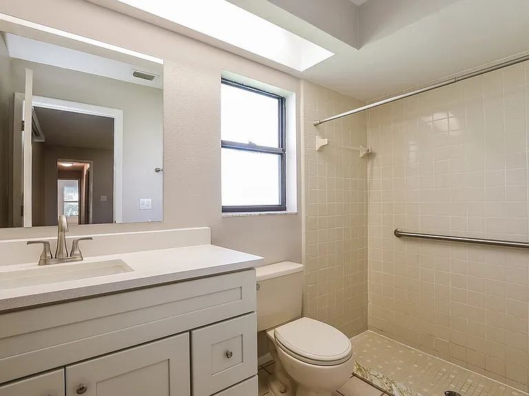1014 Dishman Loop — Photo 12