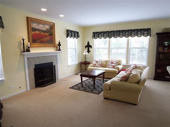 4th image of 428 Seaton Ct