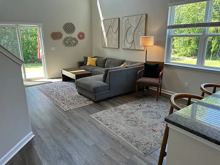 3647 Roseblossom Dr — Photo 19