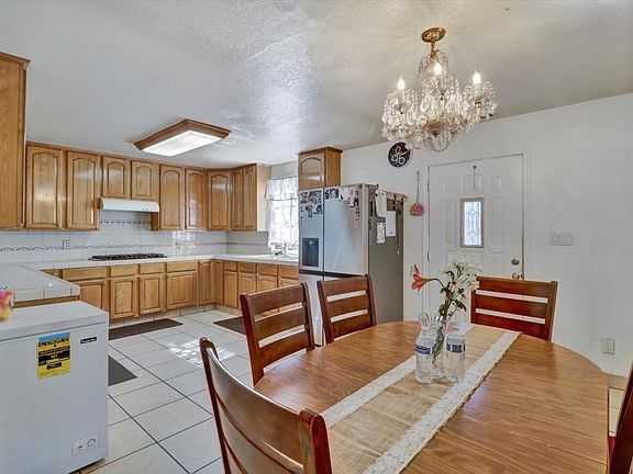 5th image of 1130 Cypress St