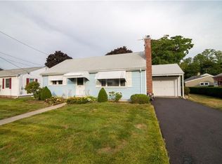 244 Rowe Ave, Pawtucket, RI 02861