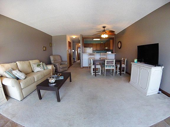 2nd image of 1437 S Fort Fisher Boulevard #O-3