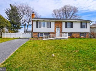 881 Snowfall Way, Westminster, MD 21157