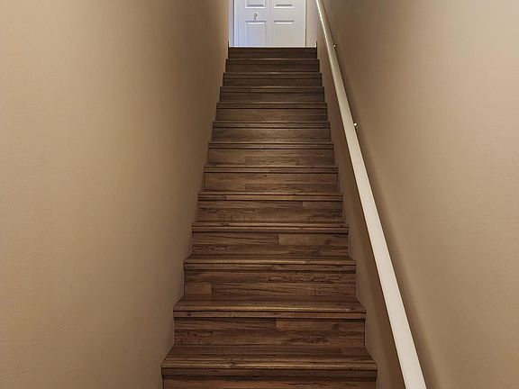 3rd image of 5601 Twin Oaks Dr