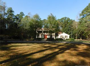 501 Barker Ten Mile Rd, Lumberton, NC 28358