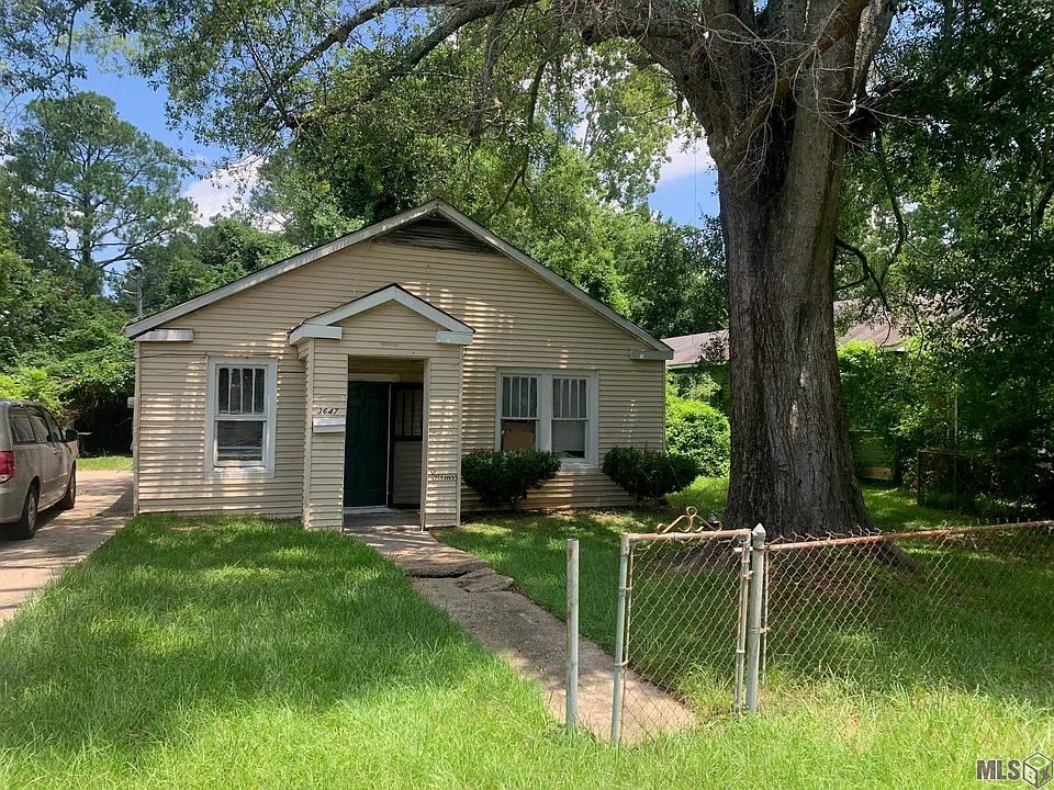 2nd image of 3647 Sherwood St