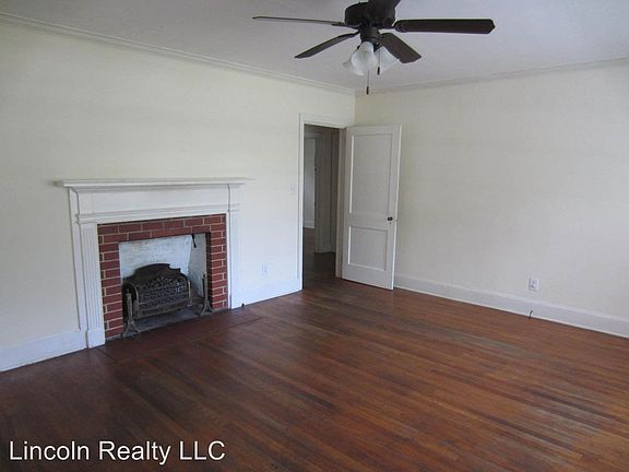 2nd image of 1814 Iola Dr