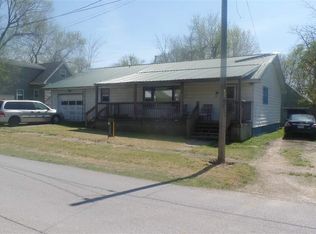 401 S Spring St, Cole Camp, MO 65325