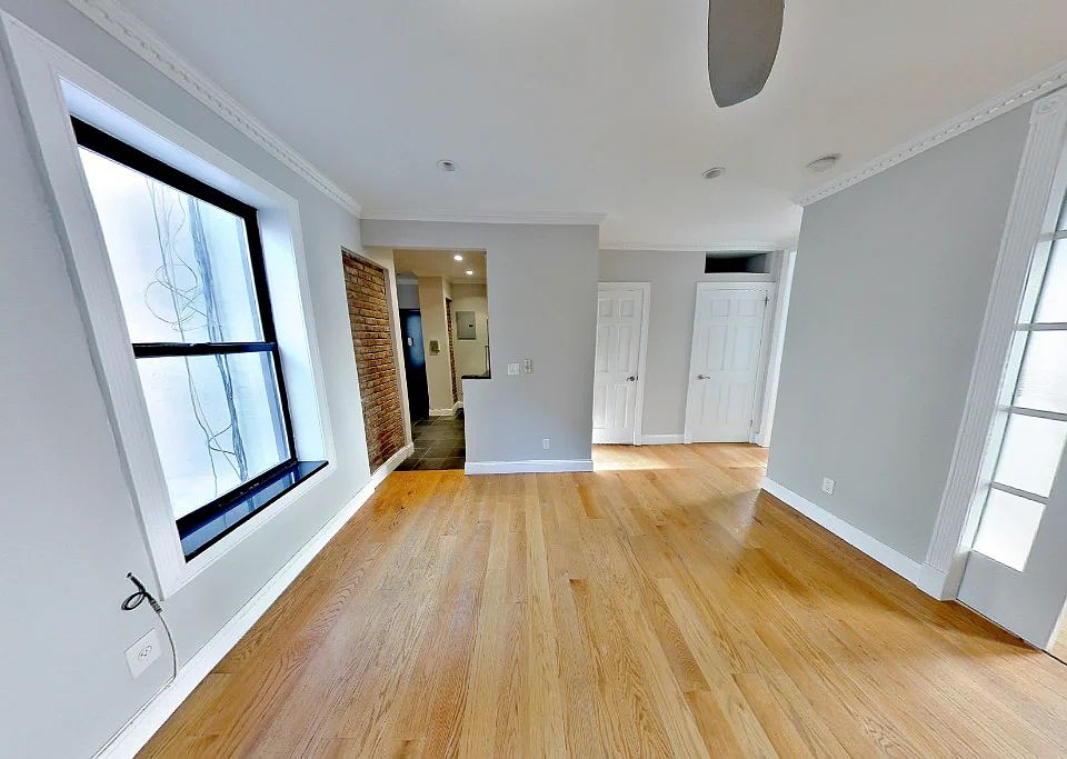 1st image of 334 E 100th St APT 4B
