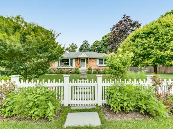 115 Franklin Ave, Sag Harbor, NY 11963