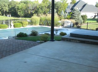 620 Lower Marine Rd, Troy, IL 62294