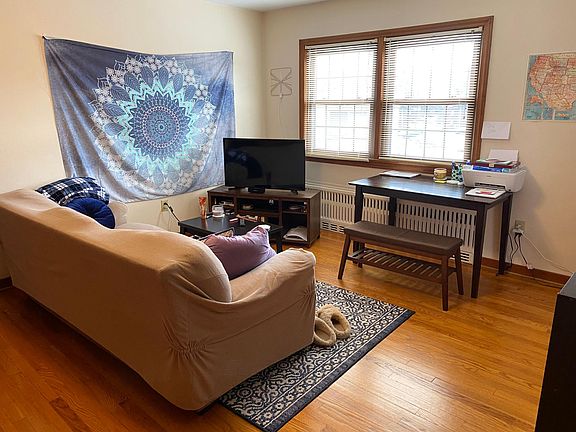 2nd image of 164 E McCormick Ave APT 6