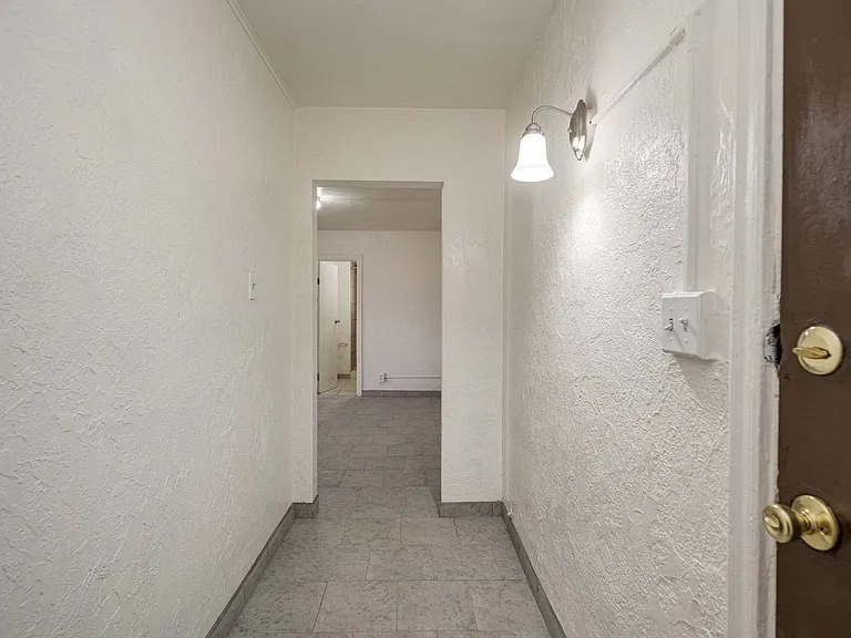 801 Van Patten Ave — Photo 7